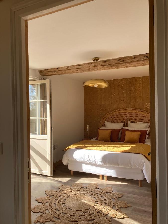 Le Domaine de l'Hostellerie Le Fresne-Camilly Exterior foto